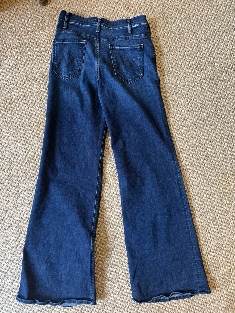 MOTHER Hustler Roller Sneak Wide-Leg Flare Jeans - Picture 7 of 8